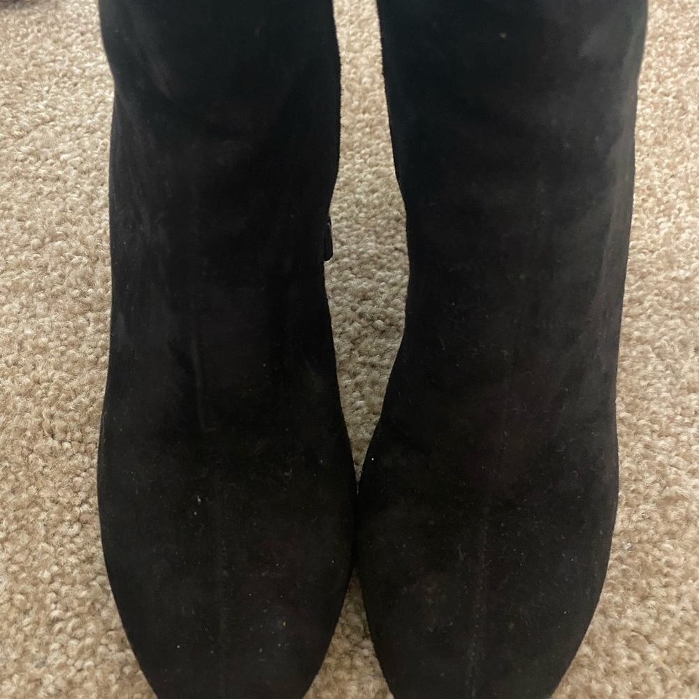 Gucci Black Suede Booties with Gold Studs, size 7.5 - Picture 9 of 9